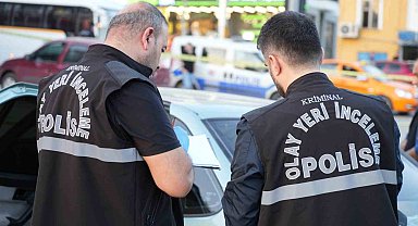 Önce kaza yaptı, ardından sevgilisini boğazından bıçakladı