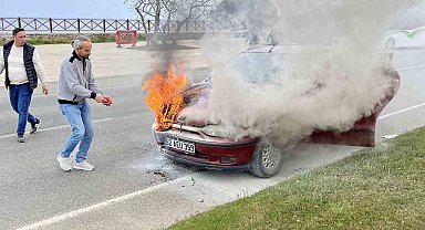 Ordu'da seyir halindeki otomobil alev aldı