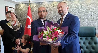 Orhaneli Belediye Başkanı Tayır mazbatasını aldı