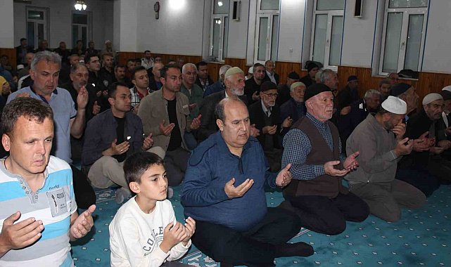 Osmaneli'de şehit polisler için mevlit okutuldu
