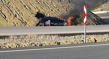 Osmaniye'de kaza yapan otomobil yandı: 1 yaralı