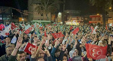 Osmaniye'de zafer İbrahim Çenet'in