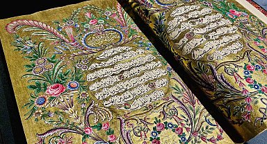 Osmanlı Cihan Devleti'nin mirası olan eserler Londra'daki müzayede evinde