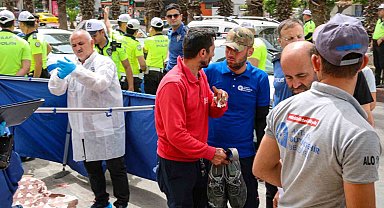 Otomobilin çarptığı genç metrelerce havaya uçtu