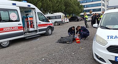 Otomobilin çarptığı kadın hayatını kaybetti