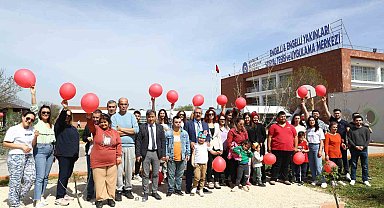 Özel bireyler ağaç dikip can suyunu verdi