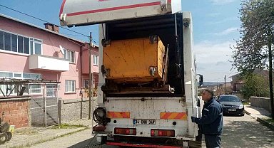 Pazaryeri'nde çöp konteynerleri yıkandı