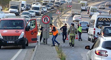 Pendik'te hafriyat kamyonu ile otomobil çarpıştı: 2 yaralı