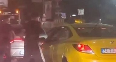 Pendik'te taksiciyle sopa ile saldırdılar