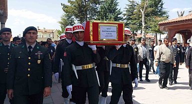 Piyade sözleşmeli er son yolculuğuna uğurlandı
