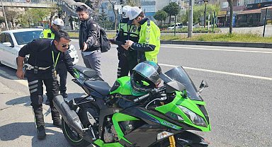 Polis ekiplerinden bayramda motosiklet uygulaması