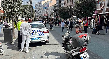 Polis, motosikletlerin girmesi yasak olan caddede göz açtırmıyor