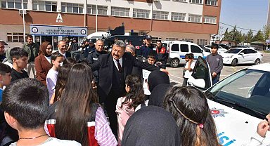 Polislik mesleği ve çalışmaları öğrencilere anlatıldı