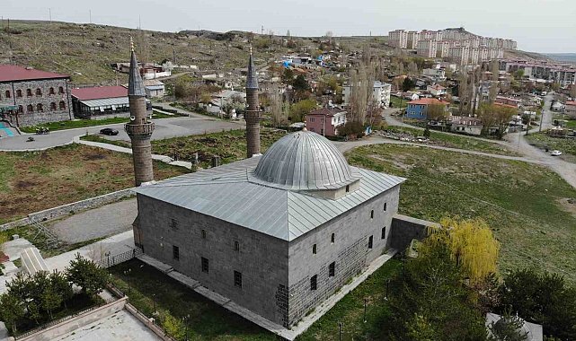 "Ulu Camii'de Ermeniler 285 Türk'ü diri diri yaktı"