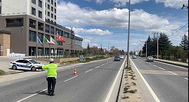 Ramazan Bayramı trafik tedbirlerinde 2 bin776 araç ve sürücüsü kontrol edildi