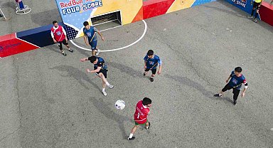 Red Bull Four 2 Score'da kazanan 'Futbolun Çavuşları'