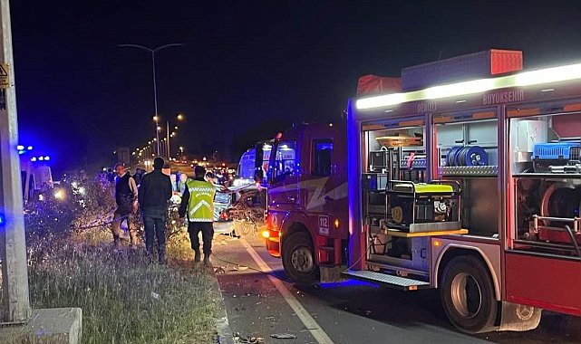 Refüje aşan tır otomobile çarptı: 1'i ağır 6 yaralı