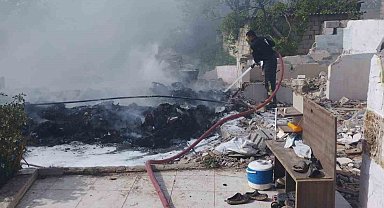 Reyhanlı'da çıkan çadır yangını söndürüldü