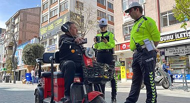 Sadece yaya ve bisikletlerin girdiği caddede sıkı denetim