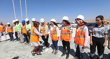 Şahin: "Bu büyük ailenin en önemli parçası emekçi kardeşlerimizdir"