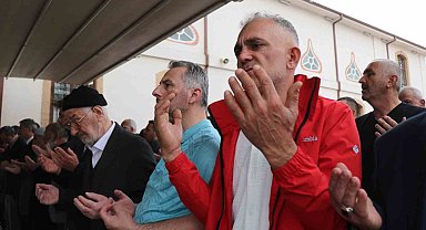 Sakarya'da Hamas liderinin oğulları ve torunları için gıyabi cenaze namazı kılındı