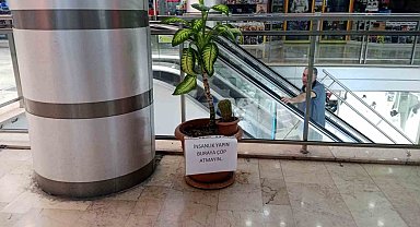 Saksıya çöp atan vatandaşlara esnaftan duyarlılık çağrısı