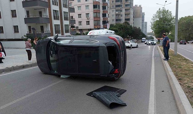 Samsun'da iki otomobil çarpıştı: 2 yaralı