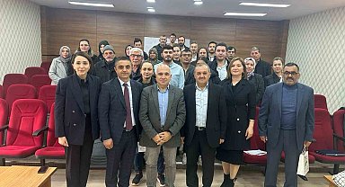 Samsun'da üreticilere çilek yetiştiriciliğinin incelikleri anlatıldı