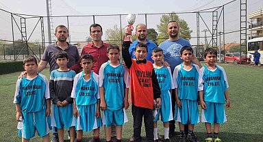 Sarıgöl'de 23 Nisan Ulusal Egemenlik Futbol Turnuvası sona erdi