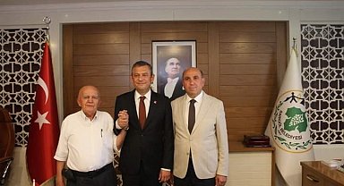 Sarıgöl'ün hayırsever ismine Özgür Özel'den vefa