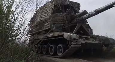 Savaş arenasında modern saldırılar ile ilkel savunma stratejileri bir arada kullanılıyor