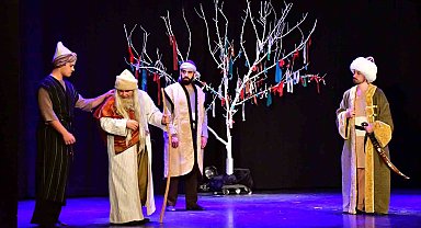 Şehir tiyatrosundan tarihi gösteri