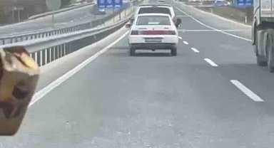 Şehirlerarası yolda bozulan otomobili böyle çekti