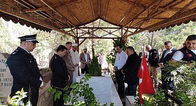 Şehit kabirleri ziyaret edilerek mevlit okutuldu