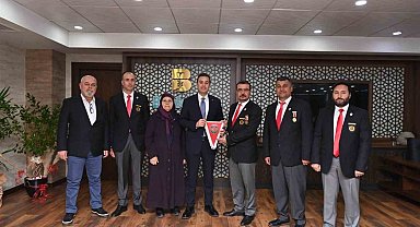 Şehit yakınları ve gazilerden, Başkan Akın'a iade-i ziyaret