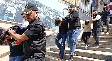 Şişli'de kıraathanenin önünde duran genci, cipten silahla ateş açarak öldüren şüpheliler yakalandı
