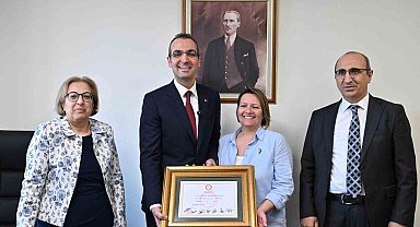 Şişli'nin yeni Belediye Başkanı Resul Emrah Şahan görevi teslim aldı