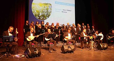 Sivas'ta sağlık çalışanları konser verdi