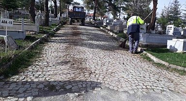 Sorgun Belediyesi mezarlıkta bayram temizliği yaptı