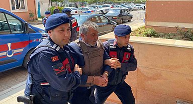 Su faturası için tartıştığı köy muhtarını öldüren şahıs adliyeye sevk edildi