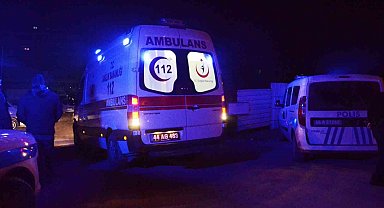 Suç makinesi adam, ayrıldığı eşini bıçakla yaraladı