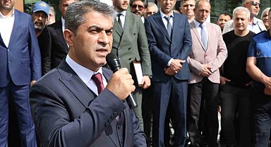 Suluova'nın yeni belediye başkanı Rıfat Uzun mazbatasını aldı