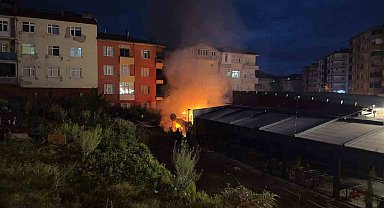 Süs bitkileri serasında yangın çıktı