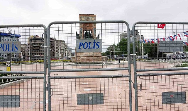 Taksim'de 1 Mayıs hazırlıkları başladı: Demir bariyerler getirildi
