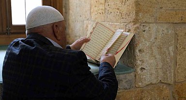 Tarihi medrese, hem ibadet hem de tefekkür alanı oldu