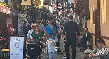 Tarihi Odunpazarı Evleri bayramda ziyaretçi akınına uğradı
