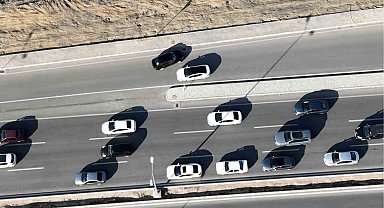 Tehlikeli dönüş dron kamerasında: Ters yöne giren uyanık sürücüye ceza