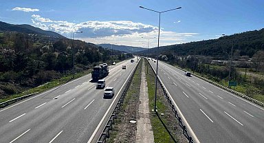 TEM Otoyolu'nun Bolu geçişinde trafik akıcı seyrediyor