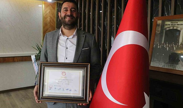 TİP'in kazandığı tek belediyede başkan Karaçay, mazbatasını alarak göreve ulaştı