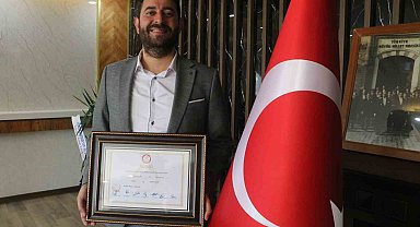 TİP'in kazandığı tek belediyede başkan Karaçay, mazbatasını alarak göreve ulaştı